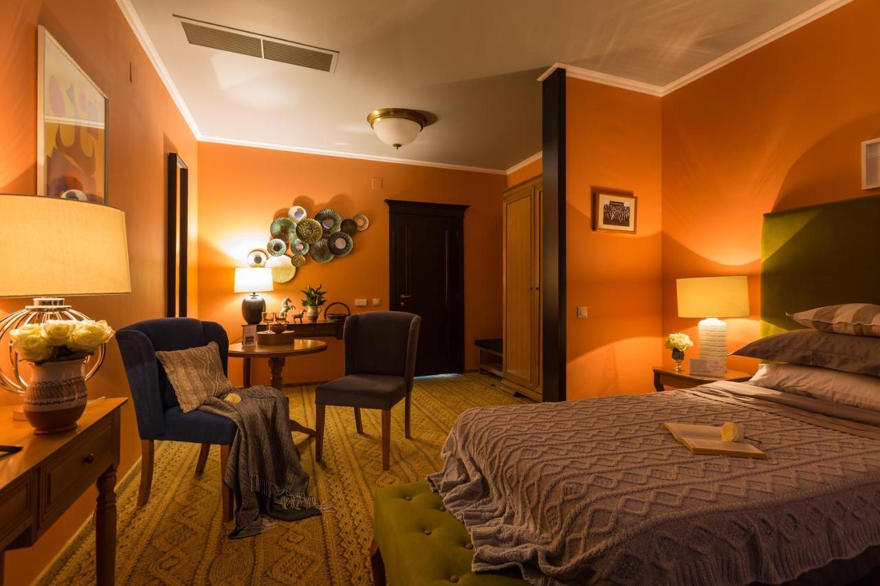 Country Spa Retreat Снагов Экстерьер фото A room at the hotel