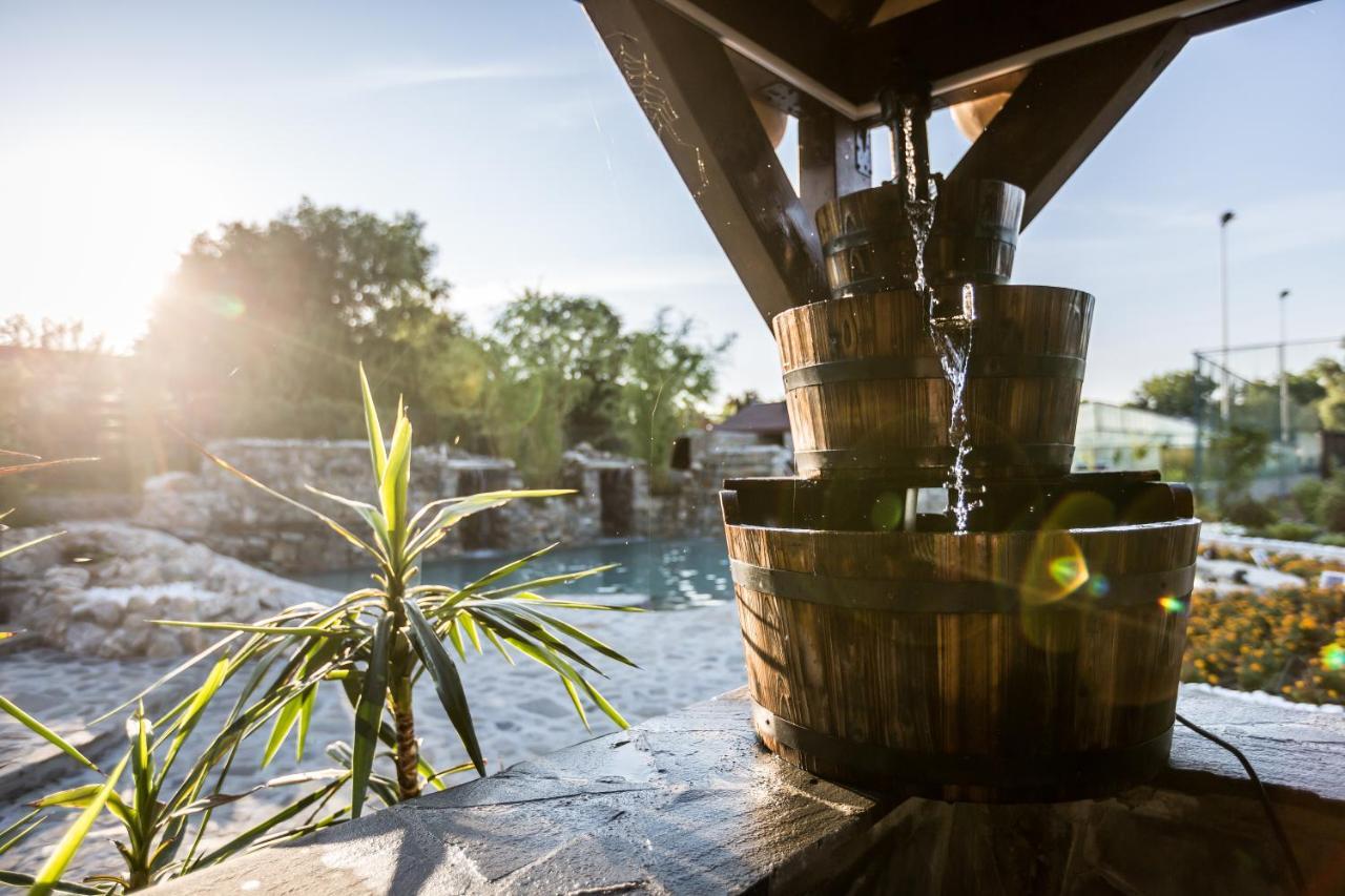 Country Spa Retreat Снагов Экстерьер фото The Noria de los Tres Caños